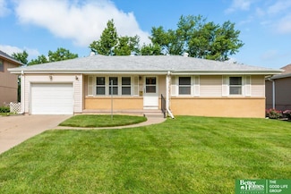 5024 S 92nd St, Omaha, NE 68127