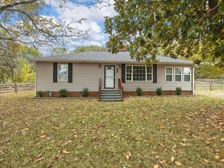 352 Gap Creek Rd, Duncan, SC 29334