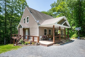21 Black Bear Ct, Albright, WV 26519
