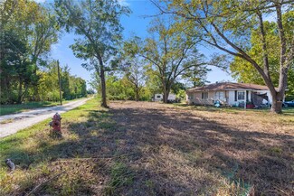 407 Holly St, Franklin, TX 77856