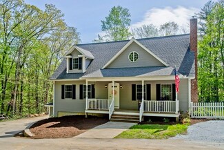 108 Town Farm Rd, Brookfield, MA 01506