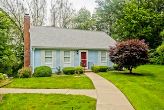 11 Oxford Dr, Suffield, CT 06078