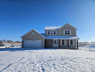 562 40th Ave, Pleasantville, IA 50225