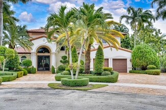 15763 NW 80th Ave, Hialeah, FL 33016