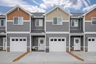 1038 E Main St, Livingston, TN 38570