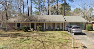 3031 Longwood Dr, Jackson, MS 39212