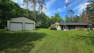 W5880 Old Rd E, Bryant, WI 54418