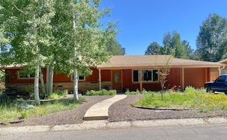 1113 W Azure Dr, Flagstaff, AZ 86001