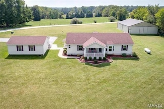 26821 Andrews Ln, Warrenton, MO 63383