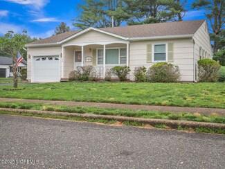 136 Georgetown Rd, Toms River, NJ 08757