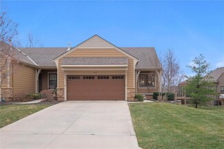 7865 W 158th St, Overland Park, KS 66223