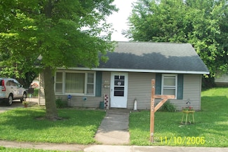 322 E Springfield St, Virginia, IL 62691