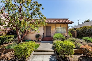 204 Mira Mar Ave, Long Beach, CA 90803