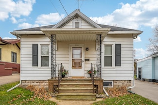 715 W 4th St, Appleton, WI 54914