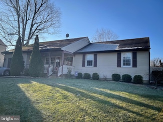 139 Coopers Kill Rd, Delran, NJ 08075