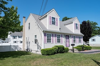 2 Garden St, Uxbridge, MA 01569