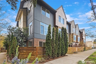 4071 NE 50th St, Seattle, WA 98105