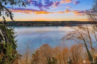 13843 SW 248th St, Vashon, WA 98070