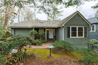 181 Shelby Dr, Highlands, NC 28741