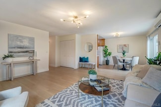 11081 Via San Marco, San Diego, CA 92129