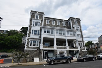 83 S Main St Unit 205, Phillipsburg, NJ 08865