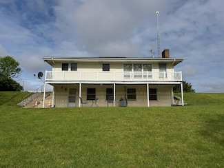 440 Pucker St, Niles, MI 49120
