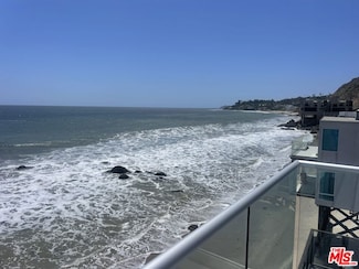 26060 Pacific Coast Hwy Unit Penthouse, Malibu, CA 90265