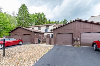 3537 Villa Casa Ct Unit F56, Brunswick, OH 44212