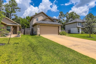1352 Winding Willow Dr, Pinehurst, TX 77362