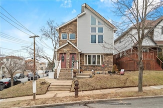 47 Rockwell Ave, Staten Island, NY 10305