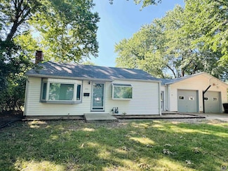 1731 SW Burnett Rd, Topeka, KS 66604