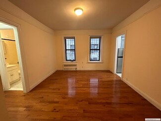 325 W 71st St Unit 1B, New York, NY 10023