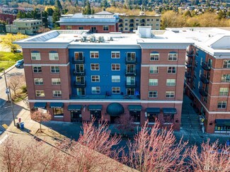 960 Harris Ave Unit 305, Bellingham, WA 98225