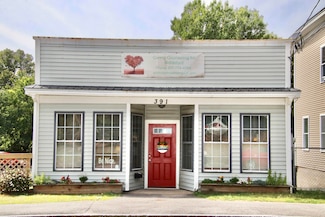 391 Main St, Biddeford, ME 04005