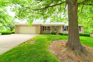 2004 Bluff Pointe Dr, Columbia, MO 65201