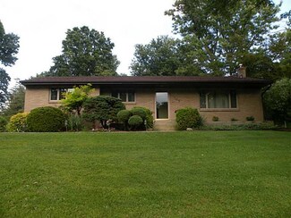 105 Cedar Dr, Canonsburg, PA 15317