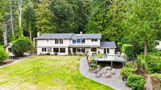 833 Chuckanut Dr, Bellingham, WA 98229