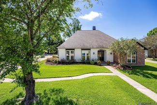 626 Shadow Oak Dr, Baton Rouge, LA 70810