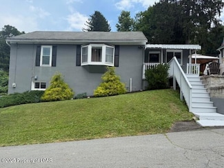 49 Staub Rd, Shavertown, PA 18708
