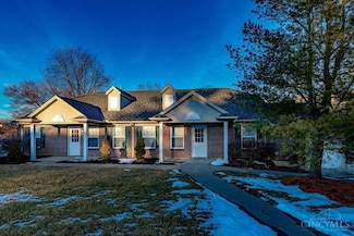 138 N Ridge Dr, Oxford, OH 45056