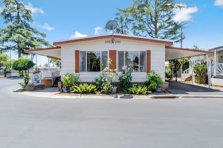 2706 W Ashlan Ave Unit 11, Fresno, CA 93705
