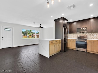 2431 Kent Ave, Fort Myers, FL 33907