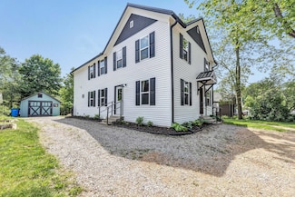 1024 Fischer St, Gresham, WI 54128