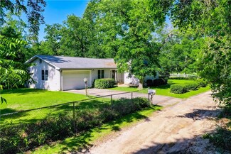 540 Jenkins St, Blackshear, GA 31516