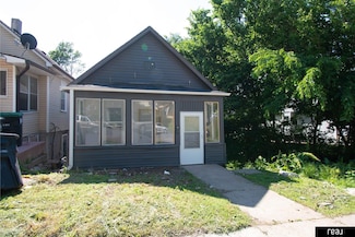 1204 S 27th St, Omaha, NE 68105
