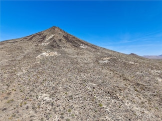 00 N Cowlic Rd, Golden Valley, AZ 86413