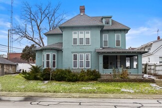 212 S East St, Winchester, IN 47394