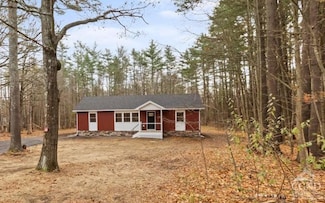 19 Blackhead Mountain Rd, Round Top, NY 12473