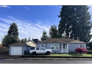 624 N Settlemier Ave, Woodburn, OR 97071