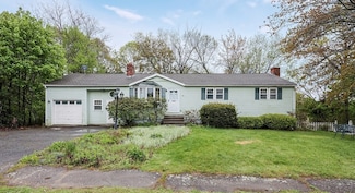 6 Winslow St, Shrewsbury, MA 01545